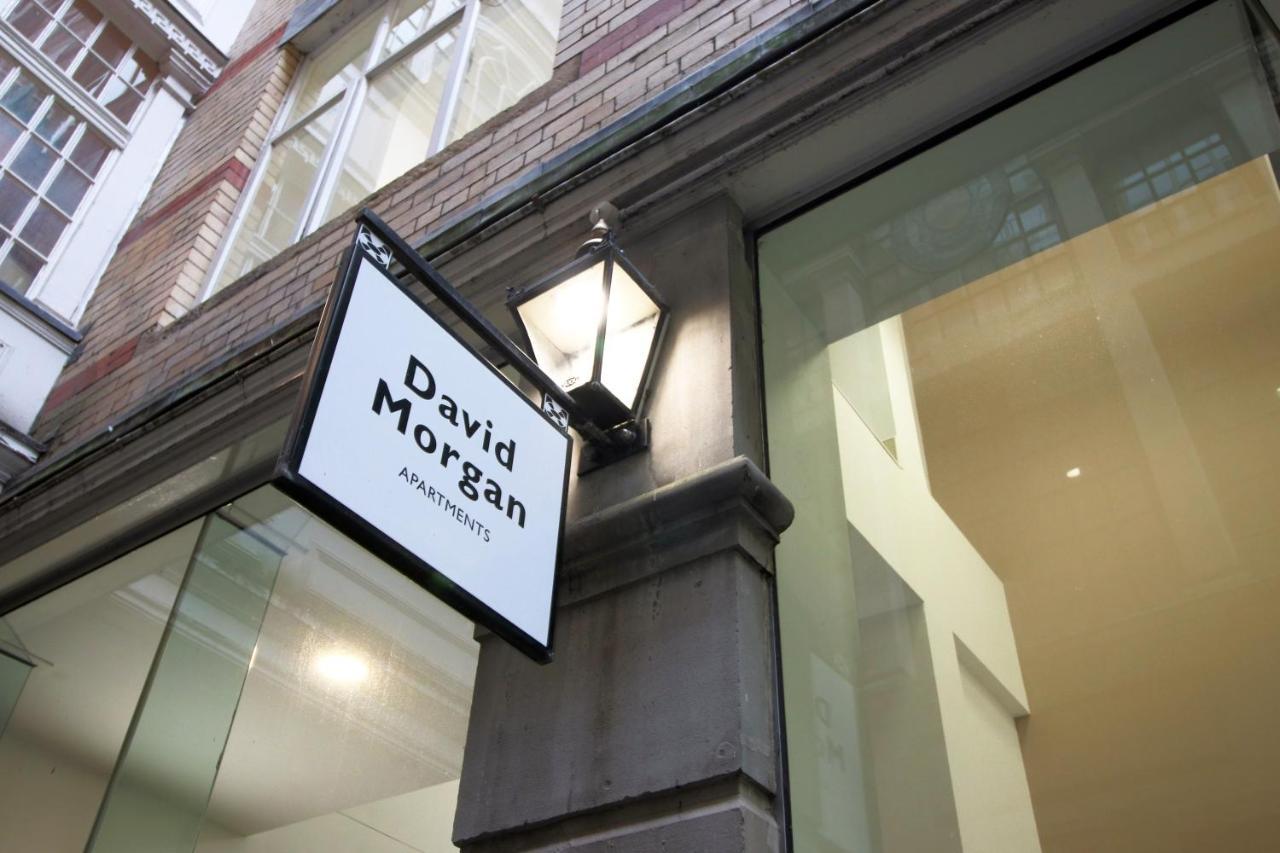 No 2 Under The Clock By Ssw - 2Br, Right In The City Centre, Sleeps 6 Cardiff Eksteriør billede